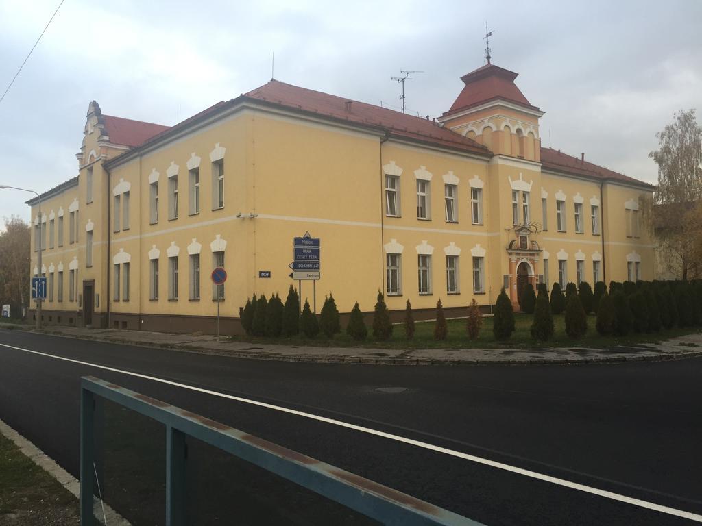 Hostel Karin Ostrava Buitenkant foto